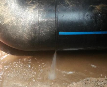 岭东楼顶渗水维修公司为大家分享下岭东卫生间漏水维修修补技术!